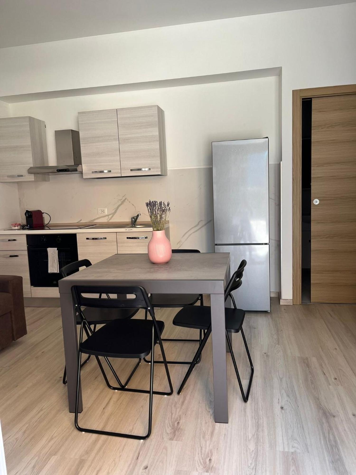 Villa Milano Apt. N. 5 Milão Exterior foto